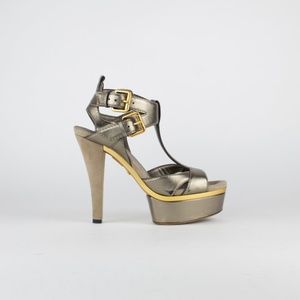 Gucci Metallic Silver Leather Platform Sandals